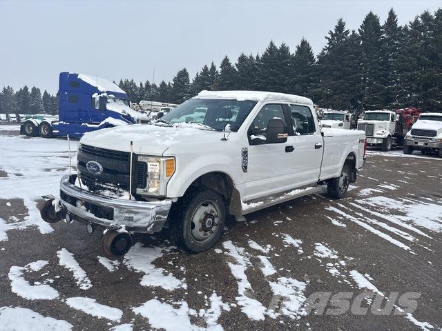 Ford F-350 Pick-upy / Pojazdy z otwieranymi burtami