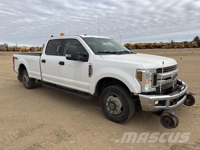 Ford F-350 Pick-upy / Pojazdy z otwieranymi burtami