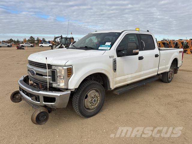 Ford F-350 Pick-upy / Pojazdy z otwieranymi burtami