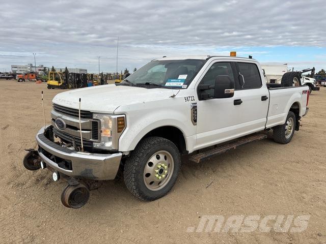 Ford F-350 Pick-upy / Pojazdy z otwieranymi burtami
