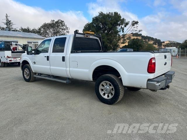 Ford F-350 Pick-upy / Pojazdy z otwieranymi burtami