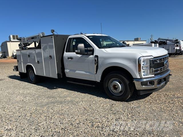 Ford F-350 Pojazdy komunalne