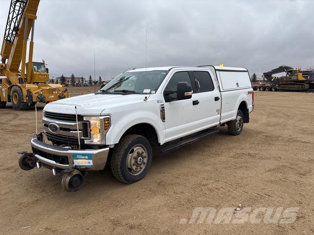 Ford F-350 XL Pick-upy / Pojazdy z otwieranymi burtami