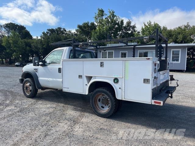 Ford F-450 Pick-upy / Pojazdy z otwieranymi burtami