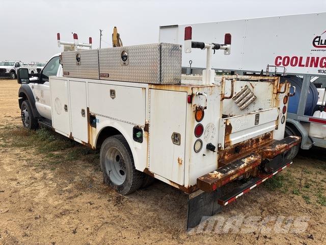 Ford F-450 Pick-upy / Pojazdy z otwieranymi burtami