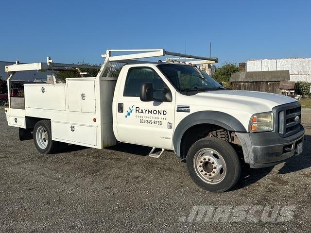 Ford F-450 Pick-upy / Pojazdy z otwieranymi burtami