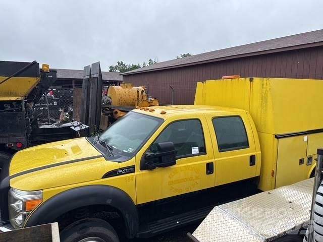Ford F-450 Pick-upy / Pojazdy z otwieranymi burtami