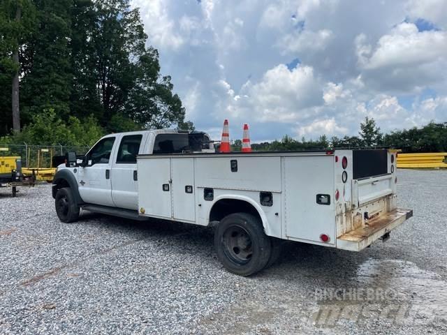 Ford F-450 Pick-upy / Pojazdy z otwieranymi burtami