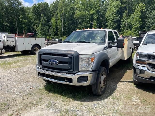 Ford F-450 Pick-upy / Pojazdy z otwieranymi burtami