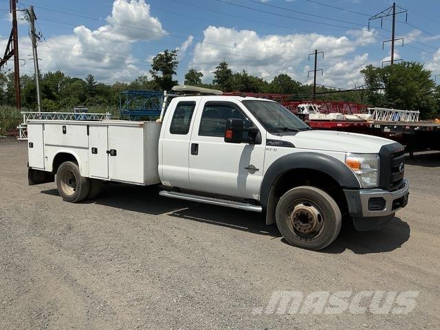 Ford F-450 Pick-upy / Pojazdy z otwieranymi burtami