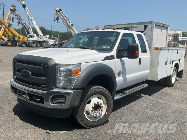 Ford F-450 Pick-upy / Pojazdy z otwieranymi burtami