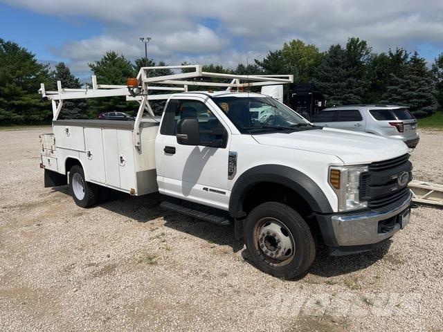 Ford F-450 Pick-upy / Pojazdy z otwieranymi burtami