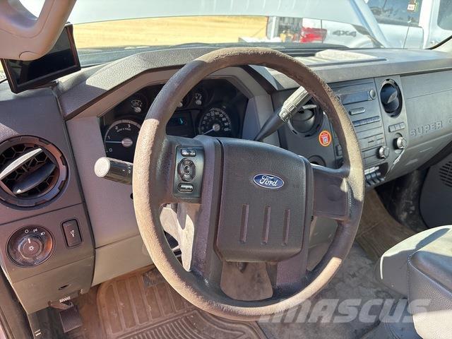 Ford F-450 Pick-upy / Pojazdy z otwieranymi burtami