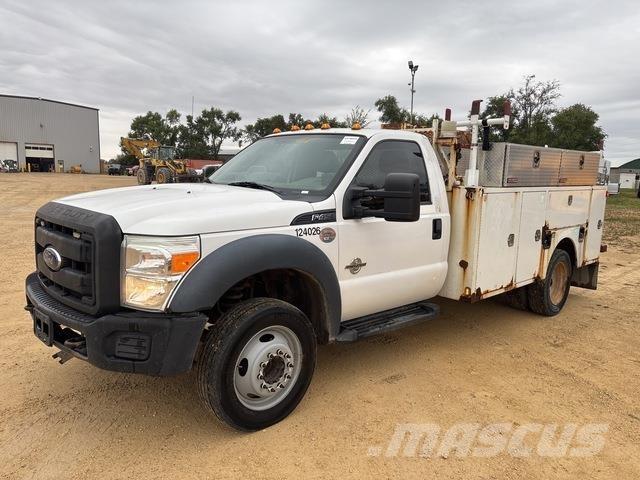 Ford F-450 Pick-upy / Pojazdy z otwieranymi burtami