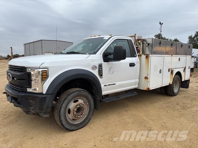 Ford F-450 Pick-upy / Pojazdy z otwieranymi burtami