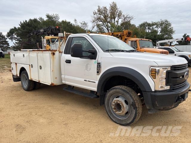 Ford F-450 Pick-upy / Pojazdy z otwieranymi burtami