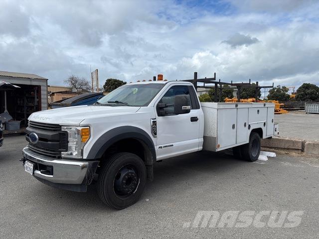 Ford F-450 Pick-upy / Pojazdy z otwieranymi burtami