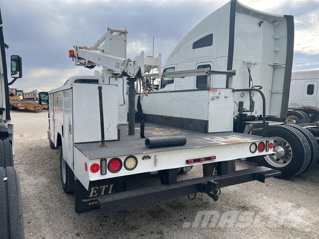 Ford F-450 Podnośniki koszowe