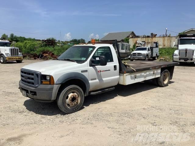 Ford F-550 Ciężarówki typu Platforma / Skrzynia