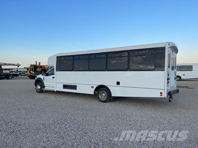 Ford F-550 Samochody osobowe