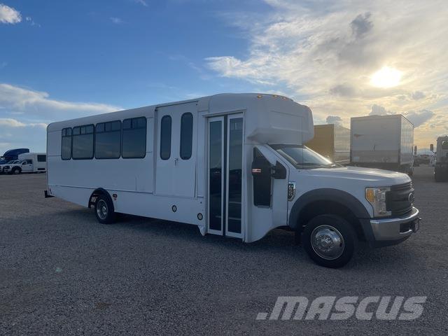 Ford F-550 Samochody osobowe