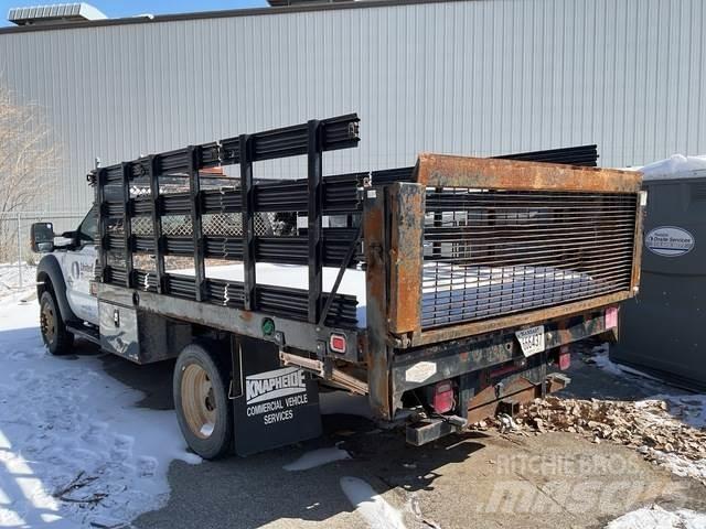 Ford F-550 Ciężarówki typu Platforma / Skrzynia