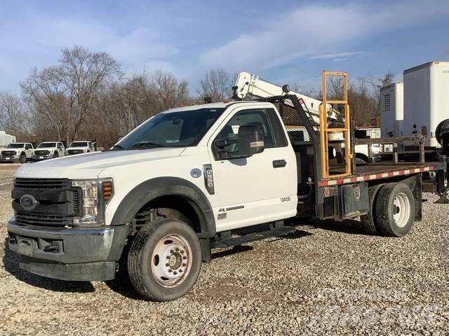 Ford F-550 Ciężarówki typu Platforma / Skrzynia