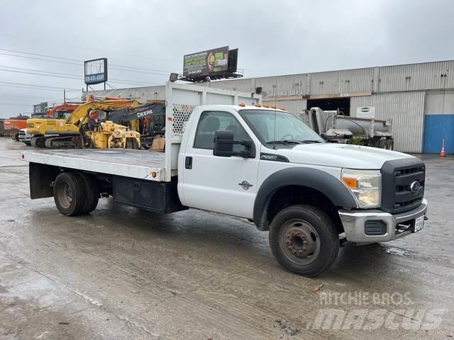Ford F-550 Ciężarówki typu Platforma / Skrzynia