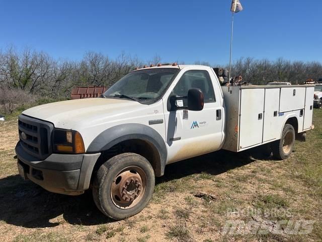 Ford F-550 Pojazdy komunalne