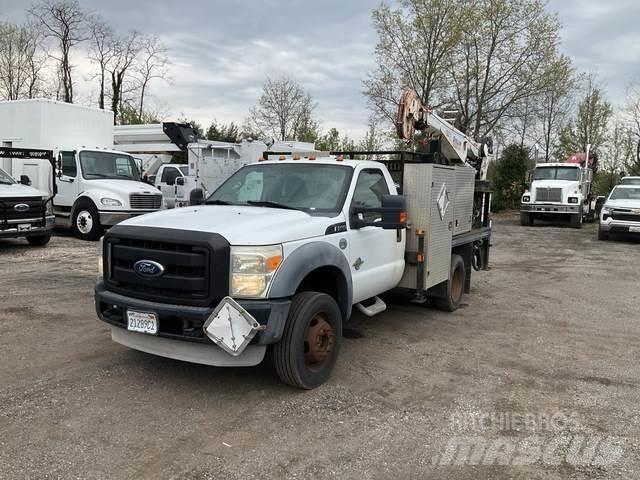 Ford F-550 Ciężarówki typu Platforma / Skrzynia