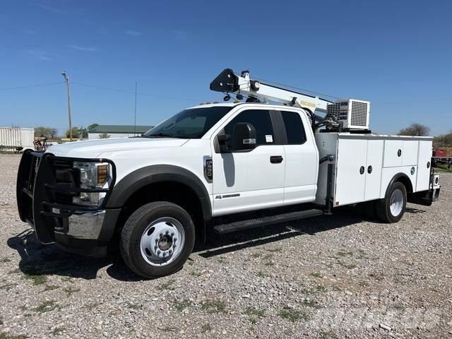 Ford F-550 Pojazdy komunalne