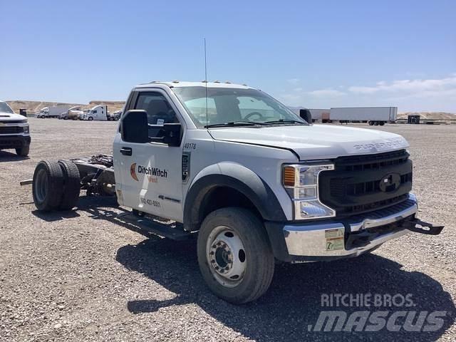 Ford F-550 Kabiny i wnętrze