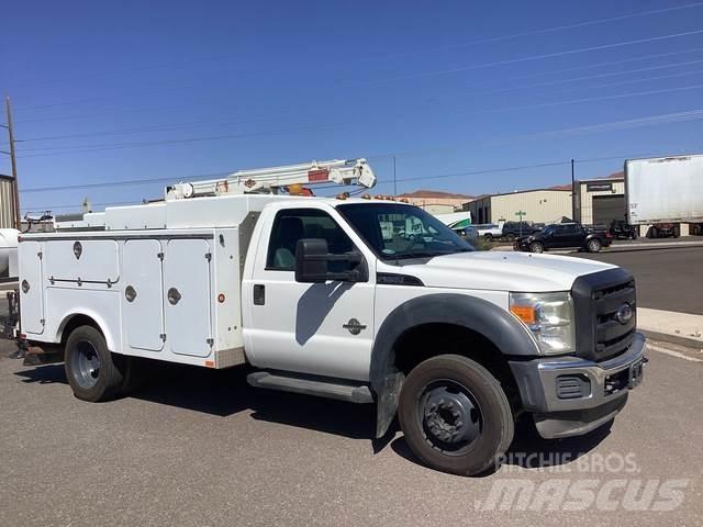Ford F-550 Pojazdy komunalne