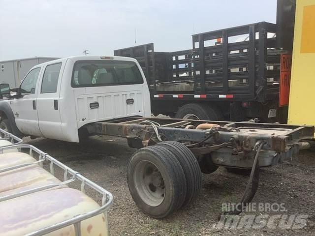 Ford F-550 Kabiny i wnętrze