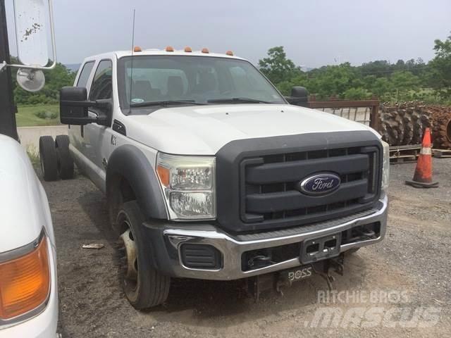 Ford F-550 Kabiny i wnętrze