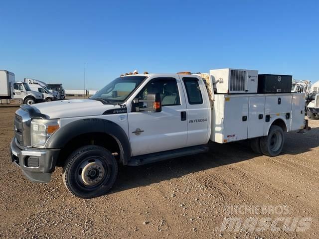 Ford F-550 Pojazdy komunalne