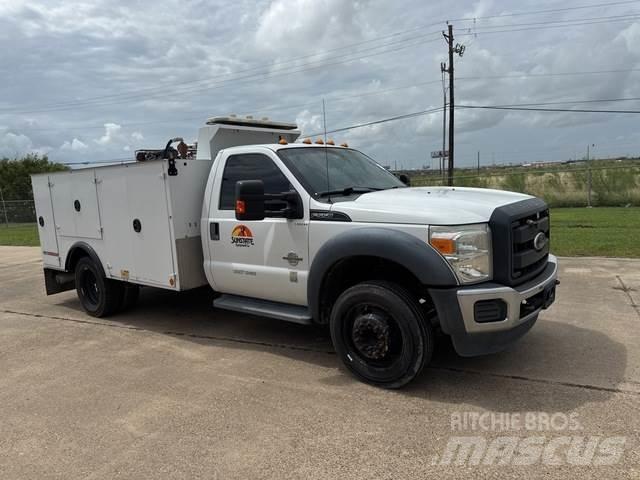 Ford F-550 Pojazdy komunalne