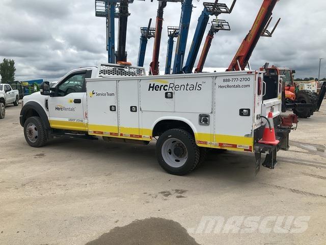 Ford F-550 Cysterna