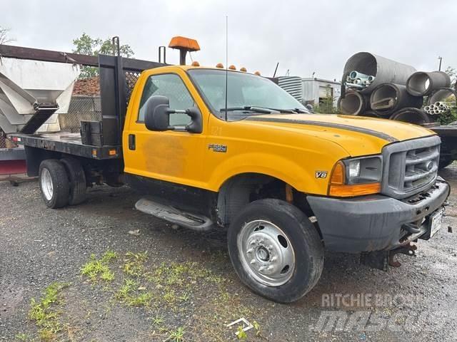 Ford F-550 Ciężarówki typu Platforma / Skrzynia