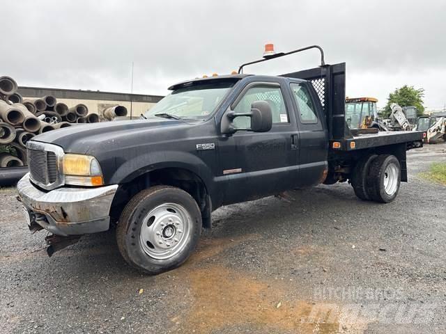 Ford F-550 Ciężarówki typu Platforma / Skrzynia