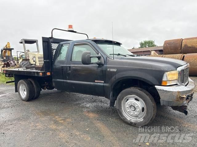 Ford F-550 Ciężarówki typu Platforma / Skrzynia