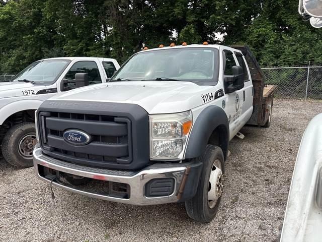 Ford F-550 Ciężarówki typu Platforma / Skrzynia
