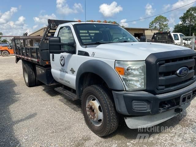 Ford F-550 Ciężarówki typu Platforma / Skrzynia