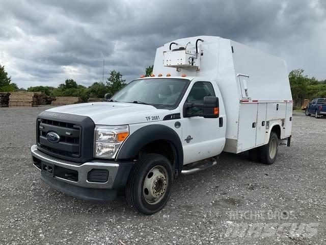 Ford F-550 Pick-upy / Pojazdy z otwieranymi burtami