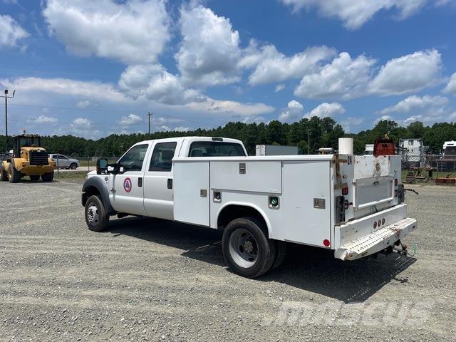 Ford F-550 Pick-upy / Pojazdy z otwieranymi burtami
