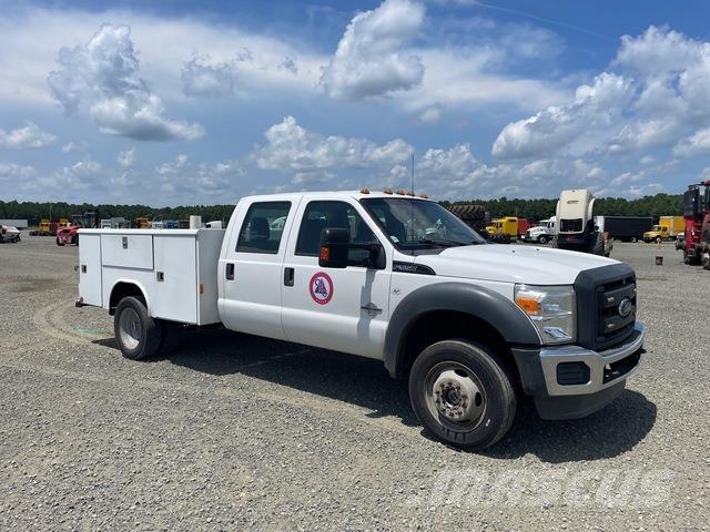 Ford F-550 Pick-upy / Pojazdy z otwieranymi burtami
