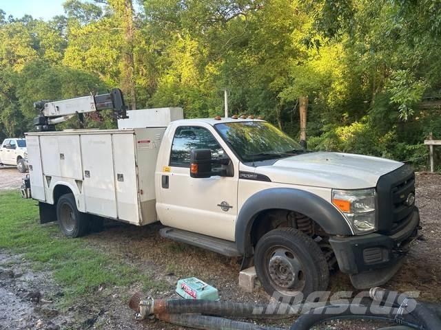 Ford F-550 Pojazdy komunalne