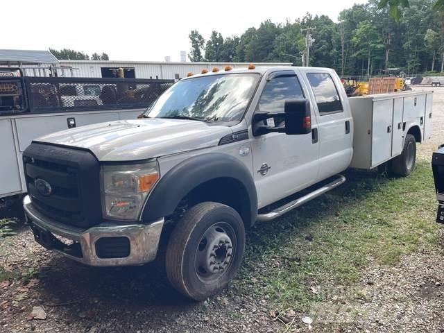 Ford F-550 Pick-upy / Pojazdy z otwieranymi burtami