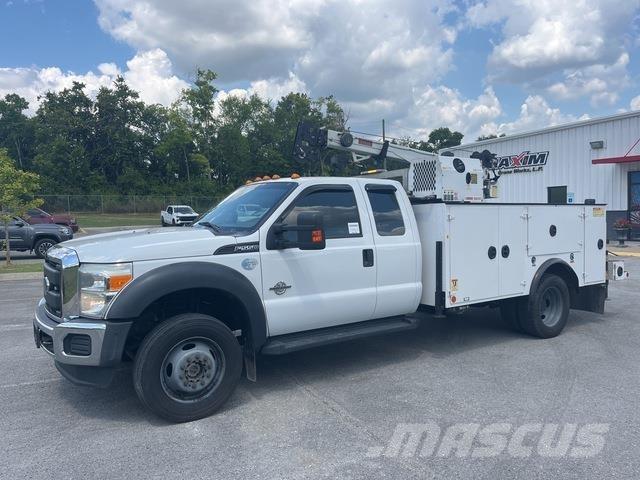Ford F-550 Pojazdy komunalne