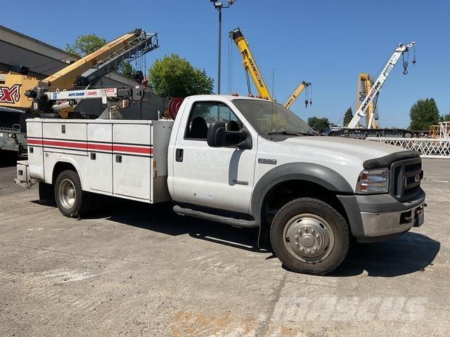 Ford F-550 Pojazdy komunalne